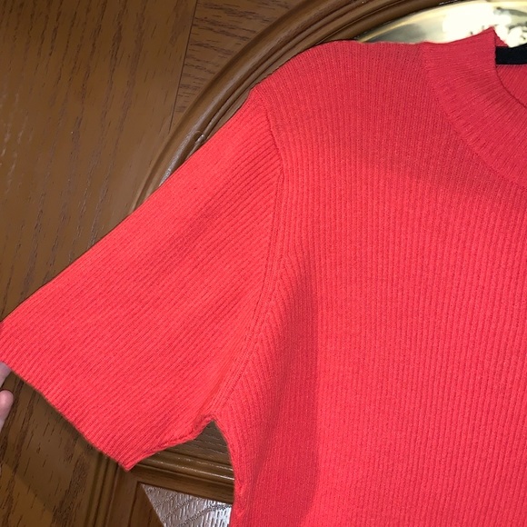 Vintage 90’s Andrea Viccaro Ribbed-Knit Mock Neck Short Sleeve Poppy Sweater Top - Picture 9 of 16